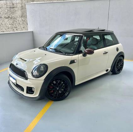 MINI COOPER 1.6 S JOHN COOPER WORKS 16V TURBO GASOLINA 2P MANUAL